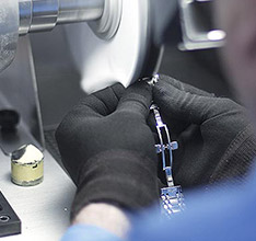 愛(ài)彼手表磕碰摔壞售后維修服務(wù)（圖）-廣州愛(ài)彼售后地址在哪